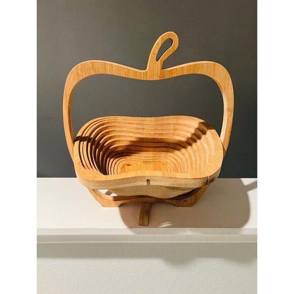 Apple-Shaped Wooden Collapsible Basket Trivet– Rustic Kitchen Decor - Picture 2 of 6